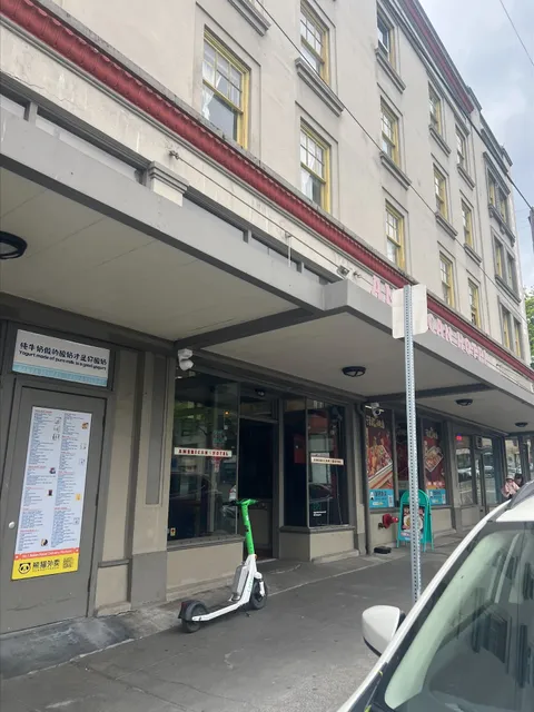 The American Hotel Hostel