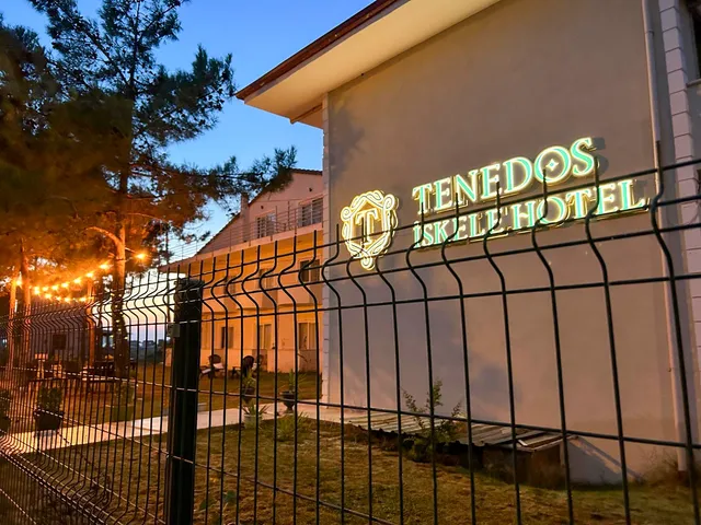 Tenedos İskele Hotel