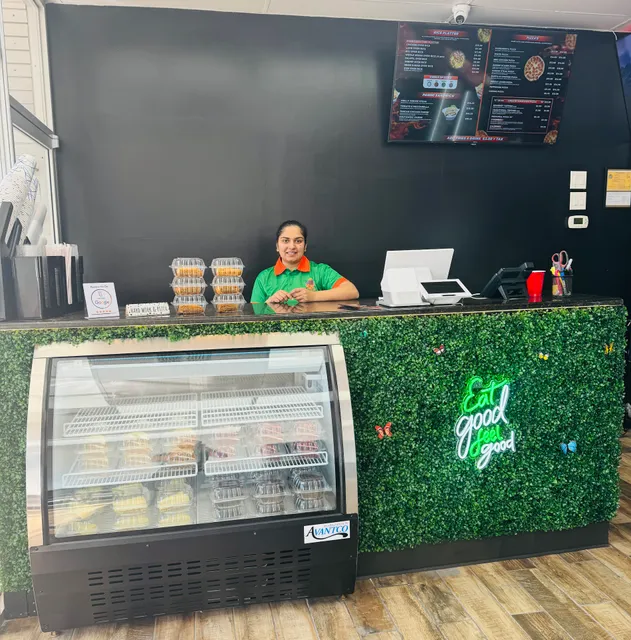 ZAUQ Grill N Chicken (halal)