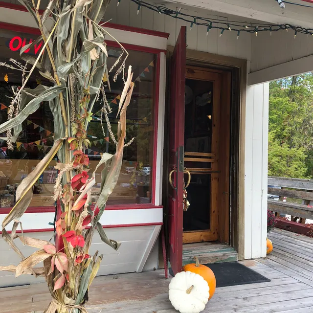 La Confiserie Wakefield Confectionery - Homemade treats and retro candy