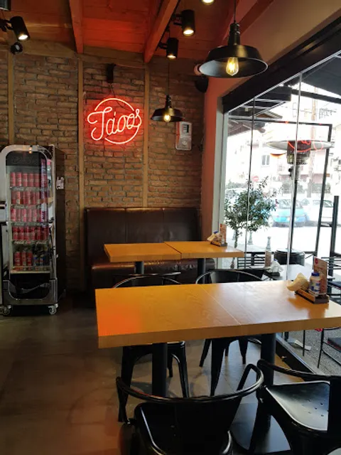 Τάσος Grill Bar