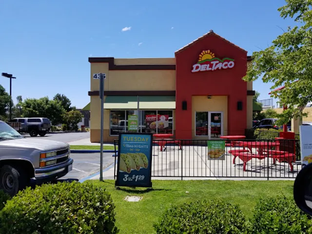 Del Taco