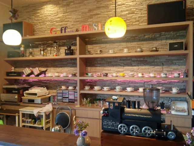 珈琲館 花いちもんめ