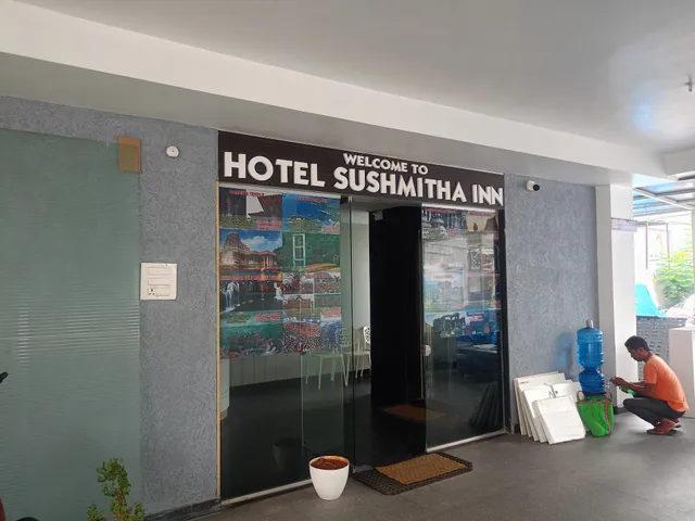 Hotel Sushmitha Inn