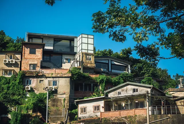 Attic Treasure Hill Traveler's Hostel