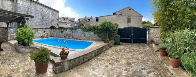 Holiday Homes Poli Svetega Antona