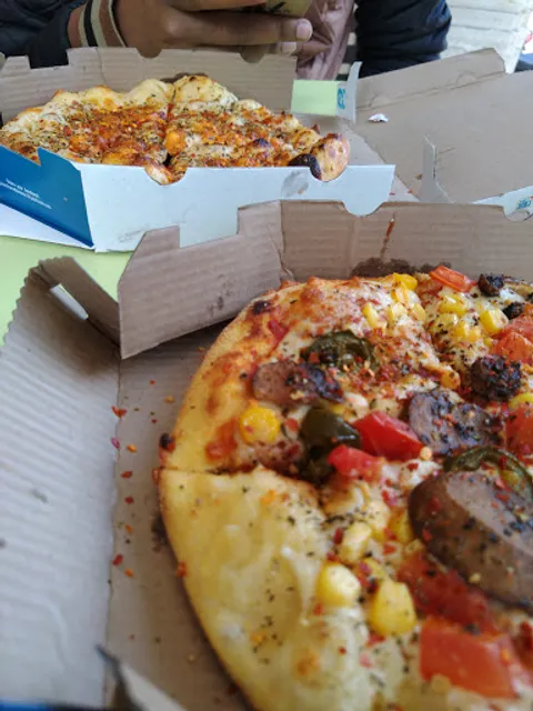 Domino's Pizza | SWAROOP NAGAR, Kanpur