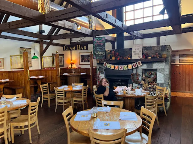 The Black Horse Tavern & Pub