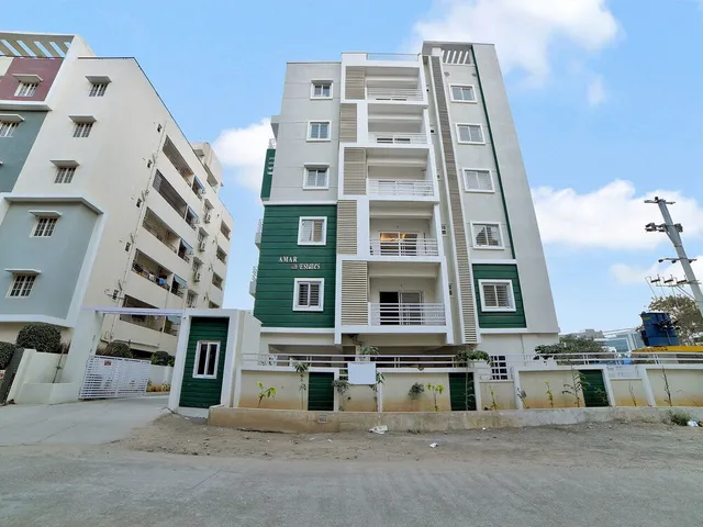 OYO 11317 Tanya Suites