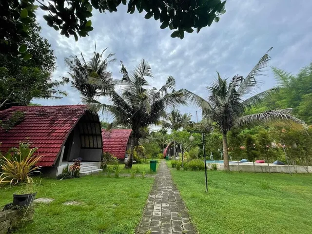 Apit Lawang Villa & Dormitory