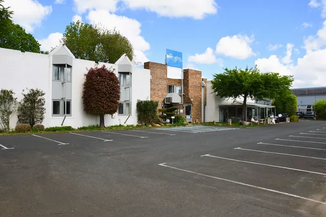 Brit Hotel Caen Hérouville