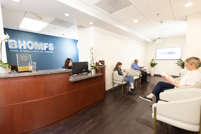 Beverly Hills Oral Maxillofacial Surgery & Dental Implants