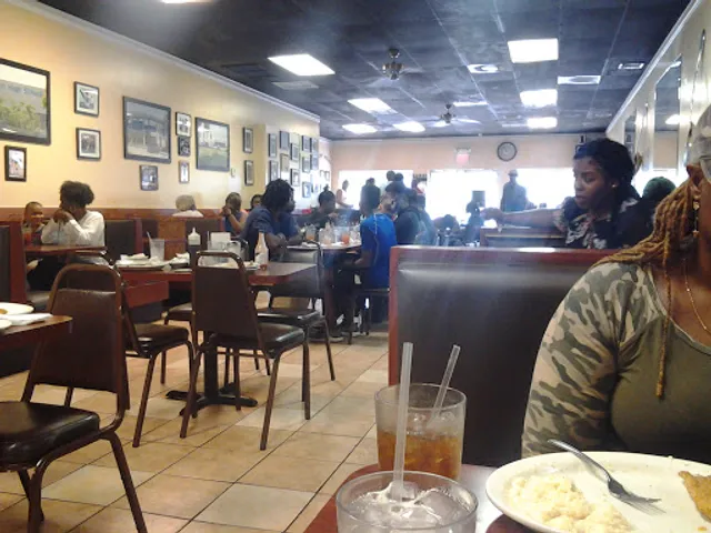 Spoons Grill & Restaurant