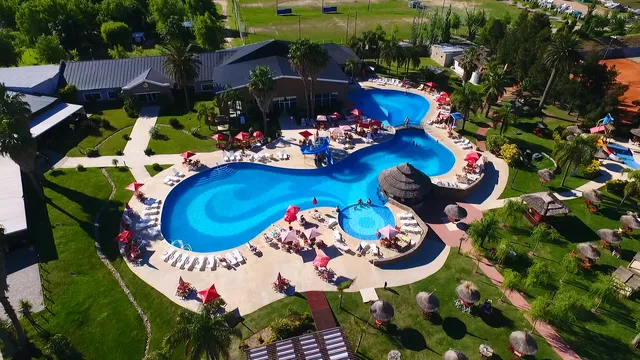 Howard Johnson San Pedro Marinas Resort