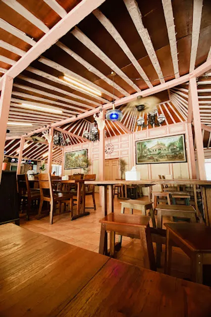 Teradisional Pizza & Indonesian Cuisine