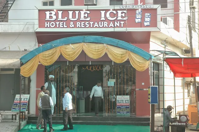 Blue Ice. Rooms