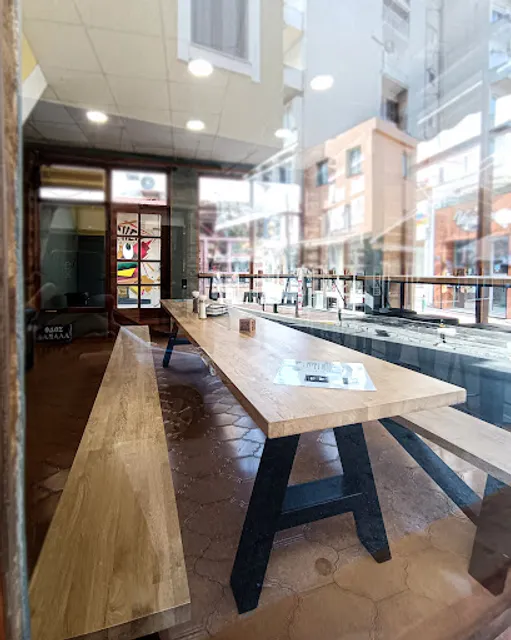 Chicken Bar - Burgers and more