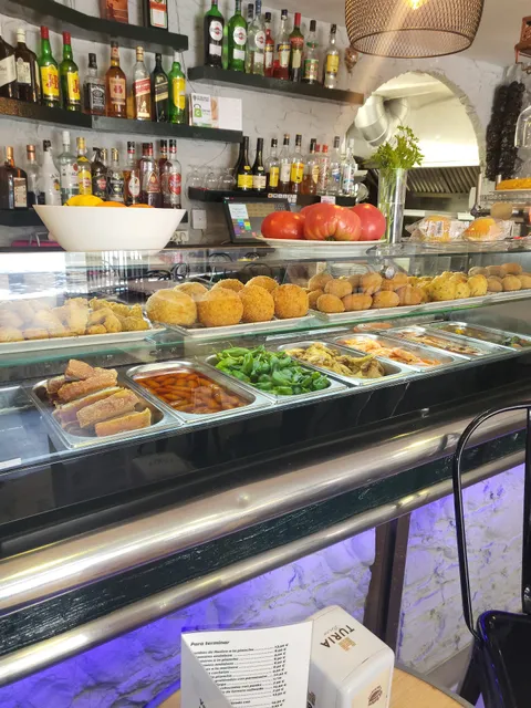 La vermuteria Los Bunkers