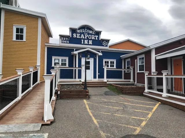 Seaport Inn - Rooms & Breakfast