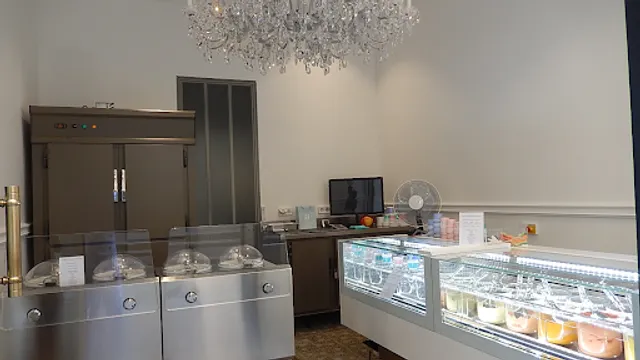 Le Glacier De Notre Dame De Paris