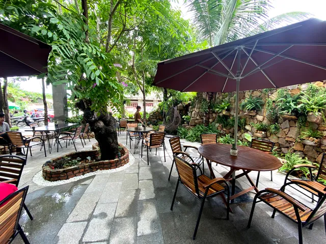 GARDEN COFFEE & BAKERY