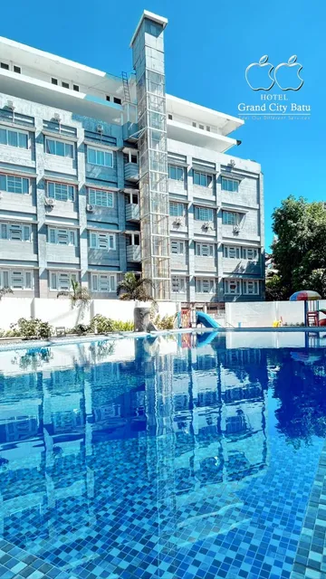 Hotel Grand City Batu