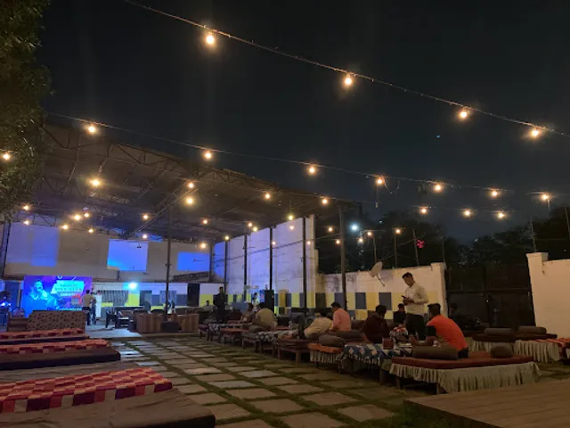 Karaoke Bar & Restaurant