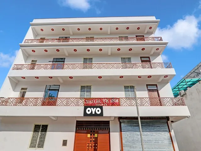 OYO Flagship SRV INN