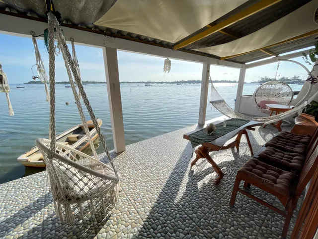 Loyal Friend Hostel Karimunjawa