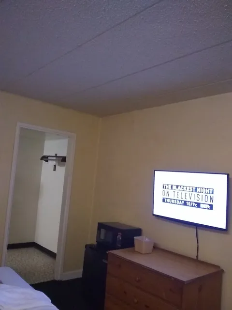 Beverly Inn Motel - extended stay