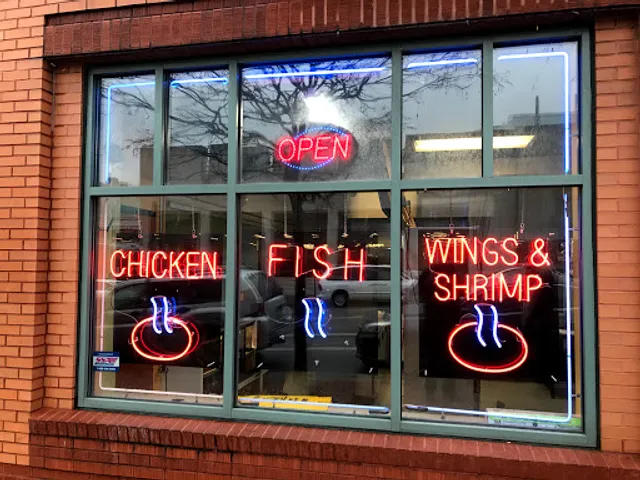 Hook Fish & Chicken - Northside