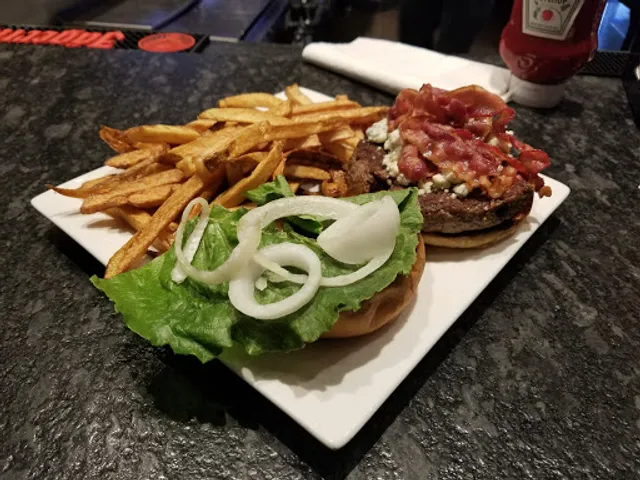 Buckets Bar and Grill