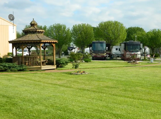 Cottonwoods RV Park