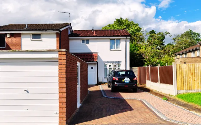 Spacious White House