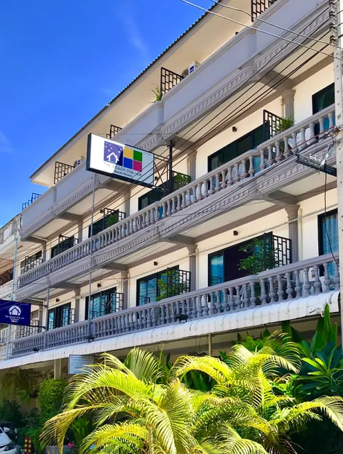 The BEACH CHA AM Guesthouse & Residence