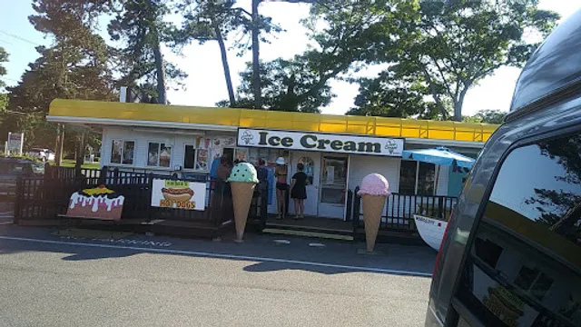 Açai Mania Ice Cream by Sprinkles