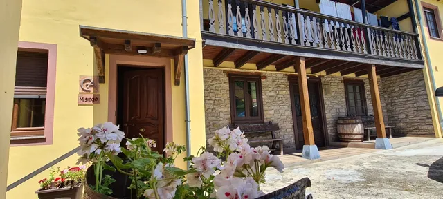 Casa De Aldea Misiego