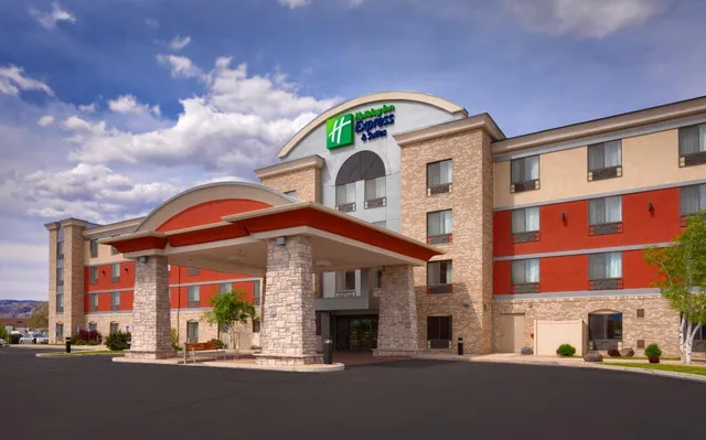 Holiday Inn Express & Suites Grand Junction