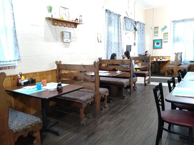 Wellborn's Country Charm Diner