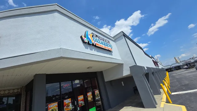 El Huarache Oaxaqueño Mexican Food