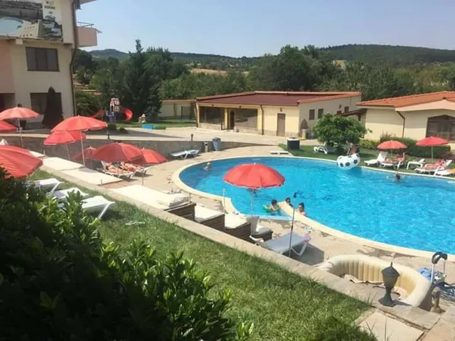 SPA Houses Saint George