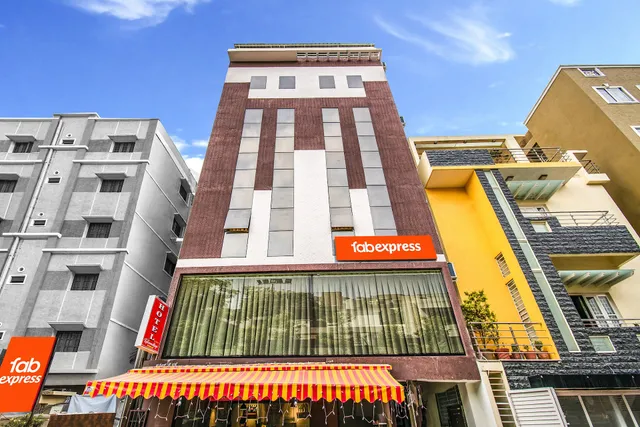 FabExpress The Grand Renato Business Suites