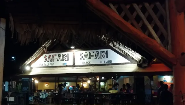 Safari Bar Restaurant
