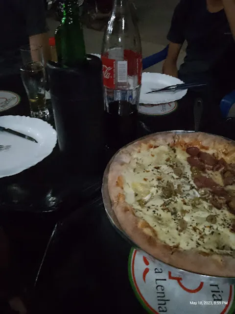 Pizzaria Forno A Lenha