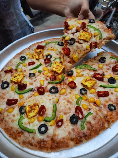 Real Paprika Chanakyapuri