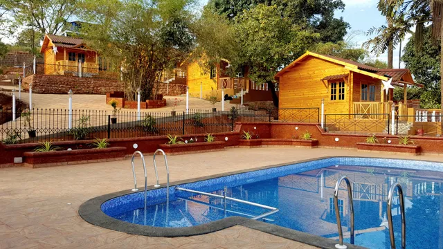 Cozy Woods Hill Resort North Goa