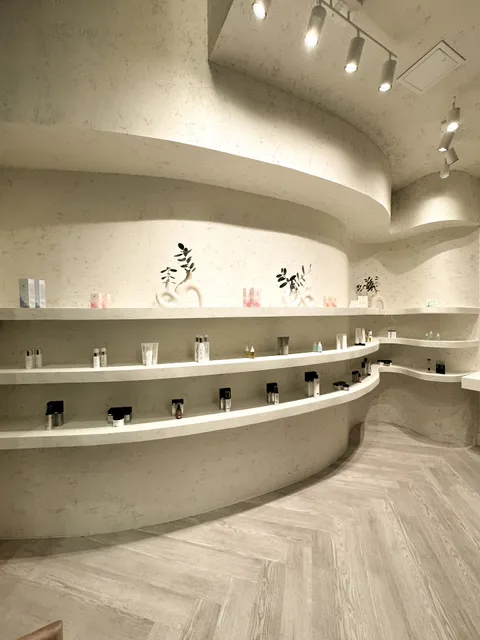 FACE FOUNDRIÉ - Austin (South Congress)