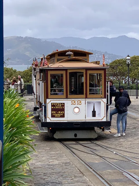 Powell & Hyde Cable Car Turntable