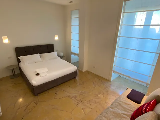 Luxury House With Parking