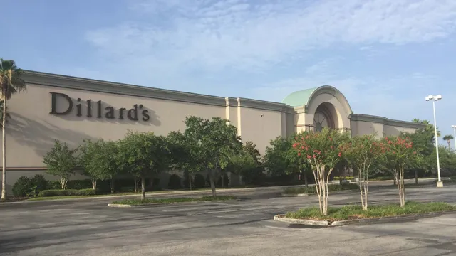 Dillard's